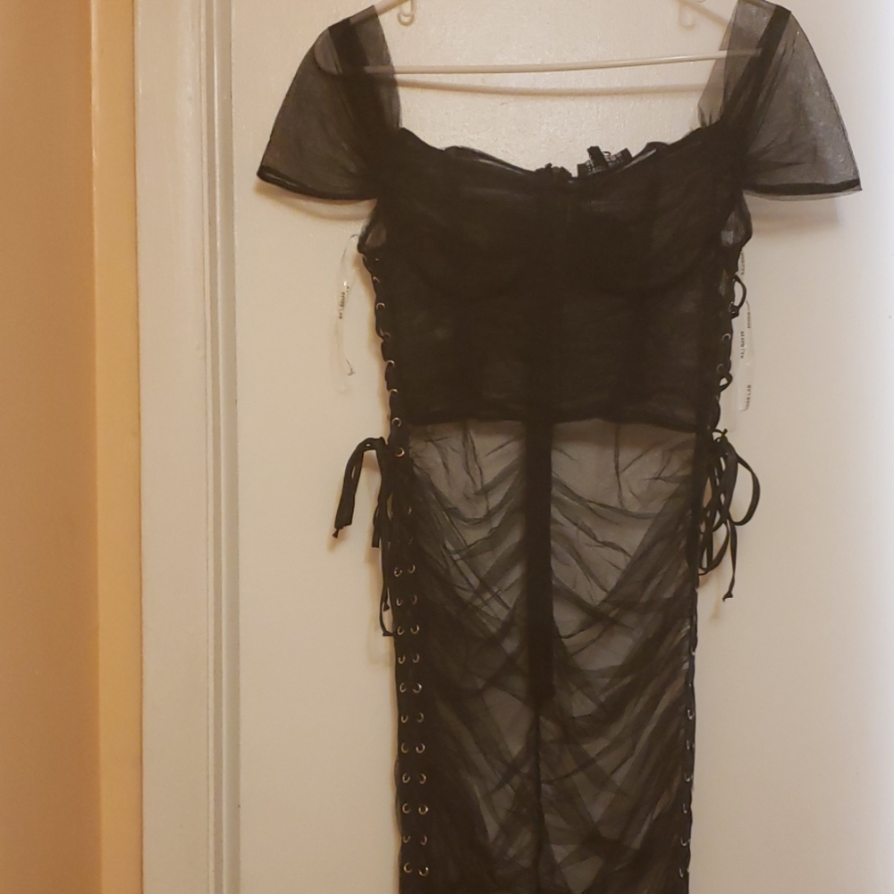 Dress - Picture 3 of 6